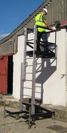 Monkey Tower Desk Surfer Thumbnail 2